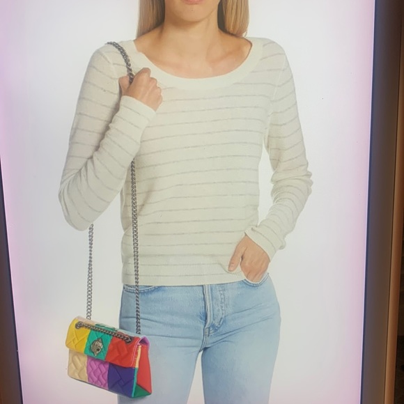Mini Kensington Overstitch Quilted Crossbody Bag
KURT GEIGER LONDON - Picture 7 of 17